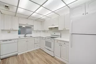 1075 Riverside Dr, Coral Springs, FL 33071 - Photo 5