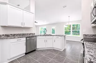 405 NE Airoso Blvd, Port Saint Lucie, FL 34983 - Photo 13