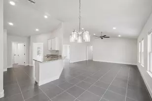 405 NE Airoso Blvd, Port Saint Lucie, FL 34983 - Photo 13