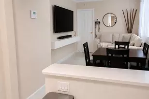 2607 NE 8th Ave NE, Wilton Manors, FL 33334 - Photo 1