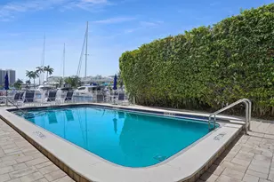 3220 Bayview Dr, Fort Lauderdale, FL 33306 - Photo 17