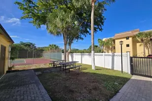 490 NW 20th St, Boca Raton, FL 33431 - Photo 7