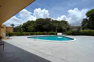 4354 NW 9th Ave, Deerfield Beach, FL 33064 - Photo 17