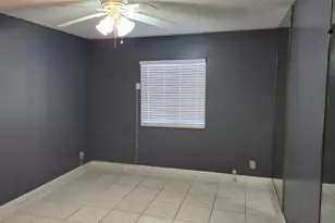 7875 Tam Oshanter Blvd, North Lauderdale, FL 33068 - Photo 15