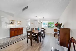 3611 Oaks Clubhouse Dr, Pompano Beach, FL 33069 - Photo 9