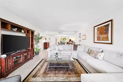 3611 Oaks Clubhouse Drive #104, Pompano Beach, FL 33069 - Photo 11