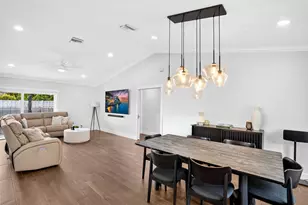 11217 NW 12th Ct, Coral Springs, FL 33071 - Photo 9
