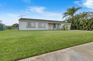 2118 SW Airoso Blvd, Port Saint Lucie, FL 34984 - Photo 3