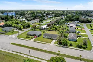 2118 SW Airoso Blvd, Port Saint Lucie, FL 34984 - Photo 47