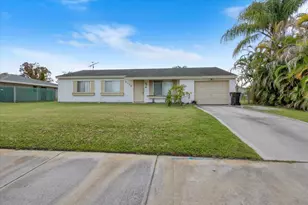 2118 SW Airoso Blvd, Port Saint Lucie, FL 34984 - Photo 1