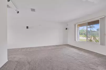 2118 SW Airoso Boulevard, Port Saint Lucie, FL 34984 - Photo 9