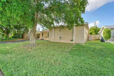 10270 NW 24th Court, Sunrise, FL 33322 - Photo 3