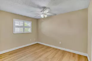 10270 NW 24th Ct, Sunrise, FL 33322 - Photo 23