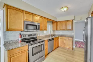 10270 NW 24th Ct, Sunrise, FL 33322 - Photo 11
