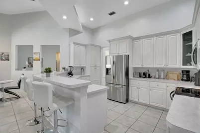 13709 Columbine Avenue, Wellington, FL 33414 - Photo 9