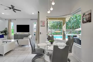 13709 Columbine Ave, Wellington, FL 33414 - Photo 9