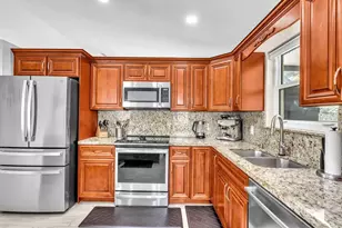 3083 Lillian Ln, Margate, FL 33063 - Photo 29