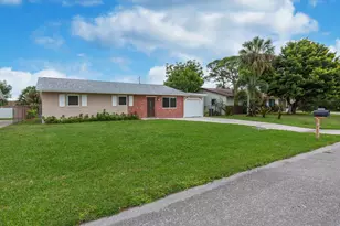 4317 Applecrest Dr, Palm Beach Gardens, FL 33410 - Photo 3