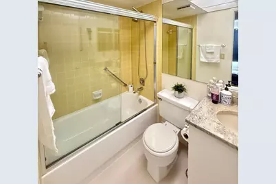 4640 Lucerne Lakes Boulevard W #402, Lake Worth, FL 33467 - Photo 25