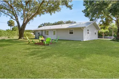 8745 98th Court, Vero Beach, FL 32967 - Photo 5