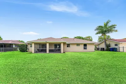 126 Sandpiper Avenue, Royal Palm Beach, FL 33411 - Photo 15