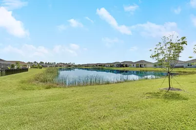 1960 SE Crosswood Way, Port Saint Lucie, FL 34984 - Photo 3