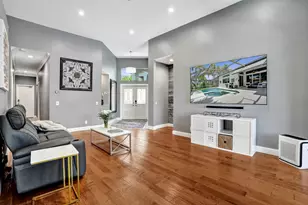 1163 Camellia Cir, Weston, FL 33326 - Photo 11