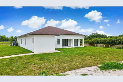 2324 Deer Run Trail, Loxahatchee, FL 33470 - Photo 33