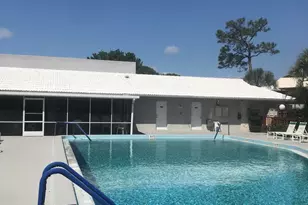 303 SE Castle Ct SE, Port Saint Lucie, FL 34952 - Photo 11
