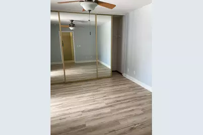 303 SE Castle Court SE #3-C, Port Saint Lucie, FL 34952 - Photo 3