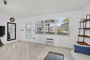 290 Oakridge Q, Deerfield Beach, FL 33442 - Photo 5
