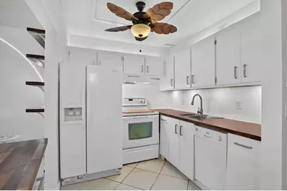 290 Oakridge Q #290, Deerfield Beach, FL 33442 - Photo 11