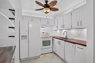 290 Oakridge Q, Deerfield Beach, FL 33442 - Photo 11