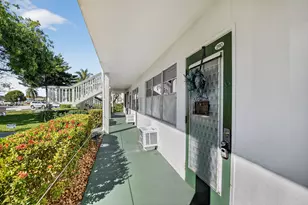 290 Oakridge Q, Deerfield Beach, FL 33442 - Photo 3