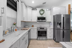 4221 Bluff Harbor Way, Wellington, FL 33449 - Photo 17