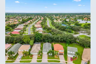 4221 Bluff Harbor Way, Wellington, FL 33449 - Photo 37