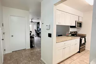 2105 Wharf Ln, Greenacres, FL 33463 - Photo 5