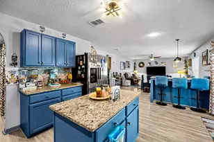 813 Evernia St, Sebastian, FL 32958 - Photo 17