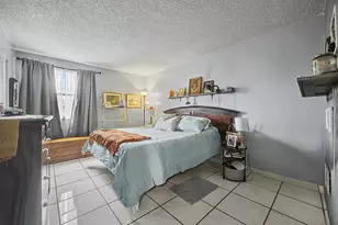 240 W Park Dr, Miami, FL 33172 - Photo 9
