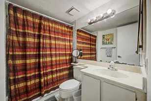 240 W Park Dr, Miami, FL 33172 - Photo 11