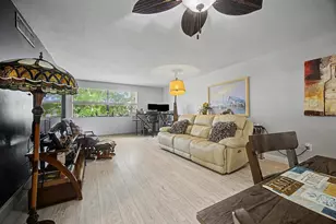 240 W Park Dr, Miami, FL 33172 - Photo 3