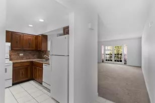 7556 Stirling Rd, Davie, FL 33024 - Photo 11