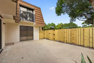 183 Charter Way, West Palm Beach, FL 33407 - Photo 3