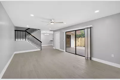 183 Charter Way, West Palm Beach, FL 33407 - Photo 1