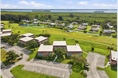 31 Pine Arbor Lane #Unit 204, Vero Beach, FL 32962 - Photo 17
