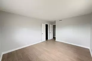 1501 Crescent Cir, Lake Park, FL 33403 - Photo 11