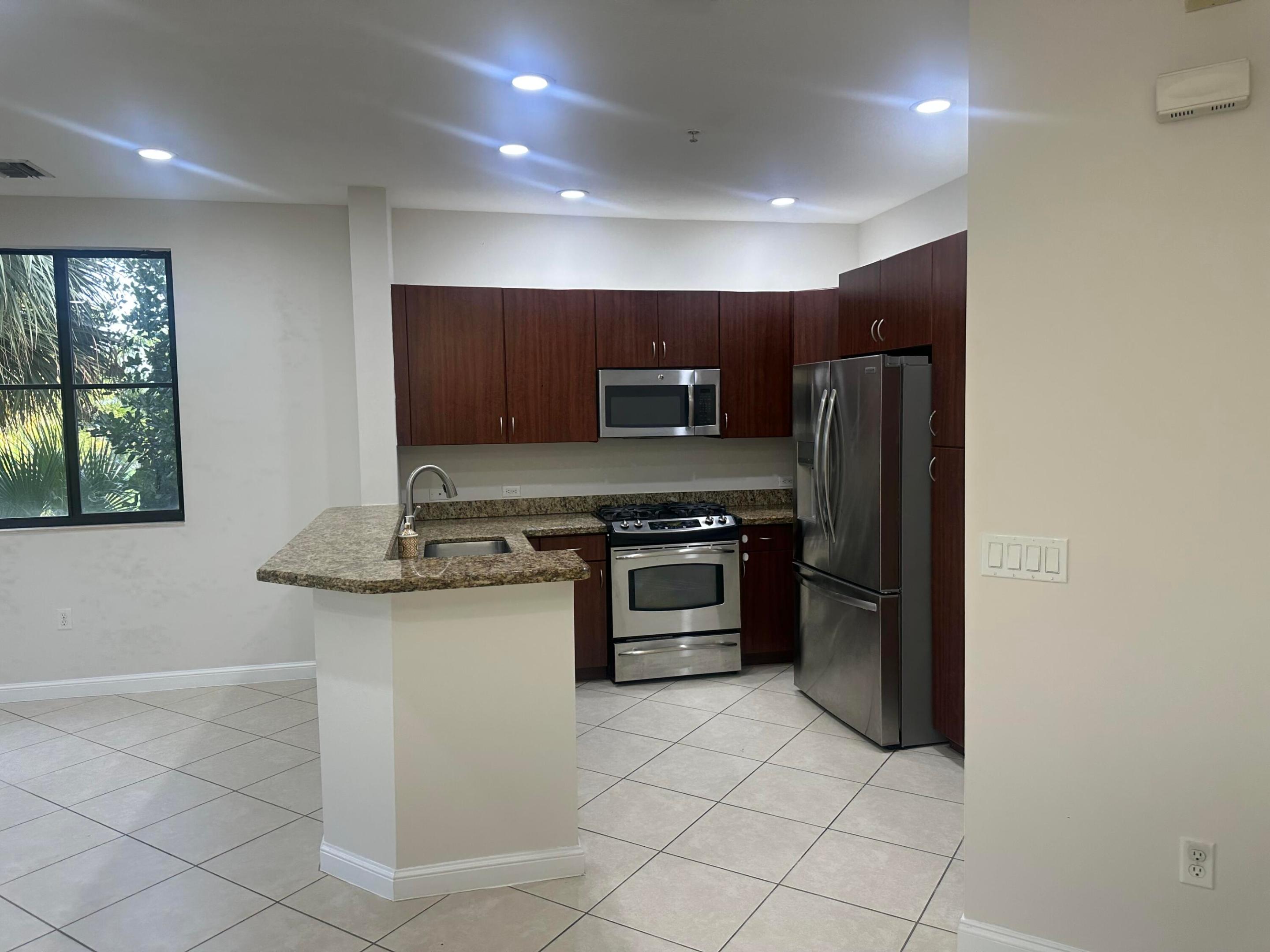 3020 NW 125th Ave #315 - 3020 NW 125th Ave #315, Sunrise, FL 33323 Luxury Property | Jose Angel Pina