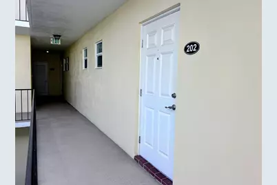 21 Colonial Club Drive #202, Boynton Beach, FL 33435 - Photo 5