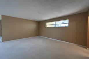 21 Colonial Club Dr, Boynton Beach, FL 33435 - Photo 7