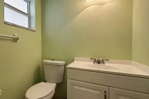 21 Colonial Club Dr, Boynton Beach, FL 33435 - Photo 17